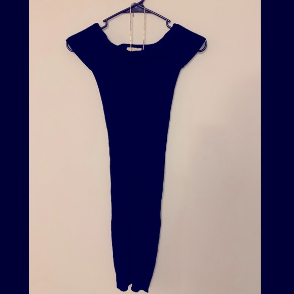 Dress - Picture 1 of 3